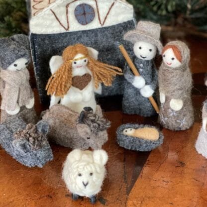 Felted Nativity 12-Piece Set - Image 3