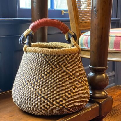 Bolga Pot Basket - Navy Neutral - Image 3