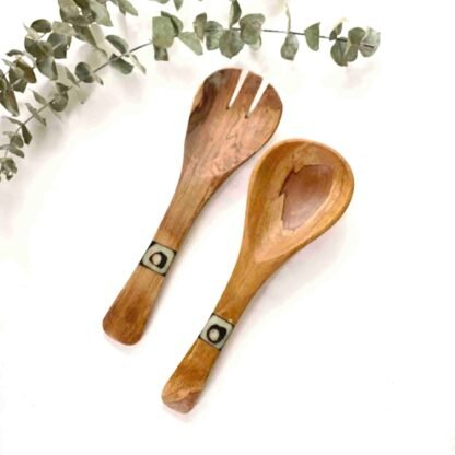 Olive Wood Serving Set, Small with Batik Inlay - Image 4